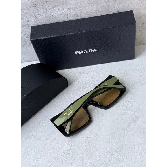 NEW Prada PR D01S Sunglasses in Black Green $390